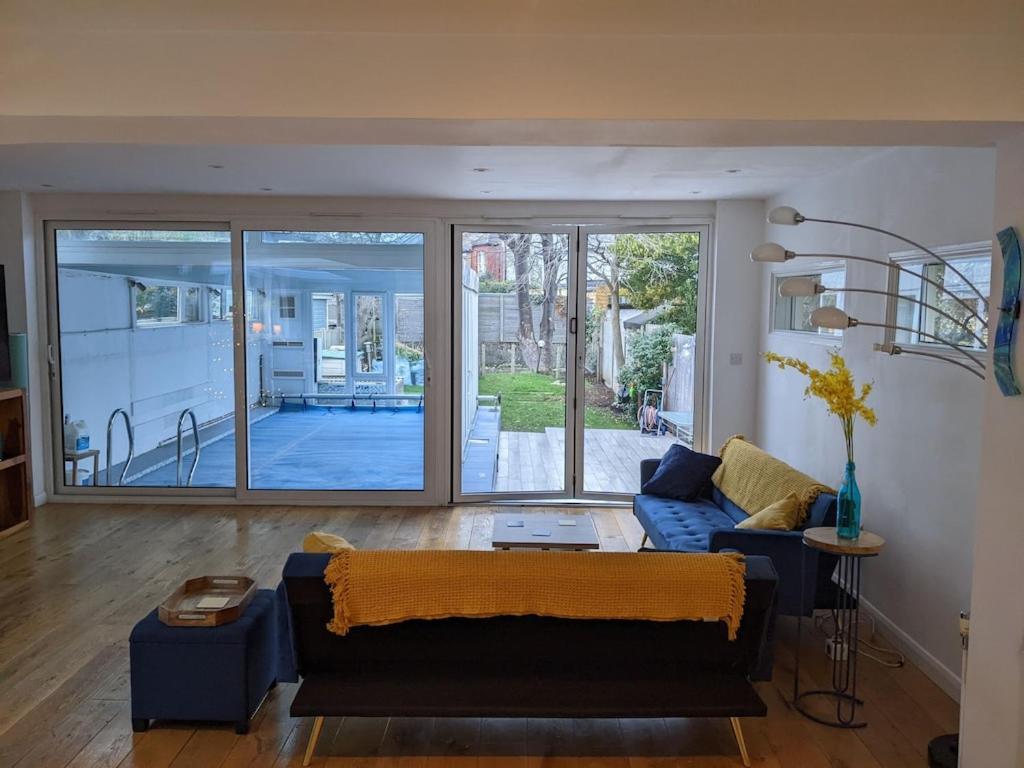 River House With Heated Pool June To Sep & Garden Twickenham Zewnętrze zdjęcie